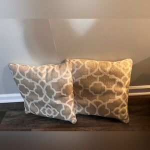 Throw Pillows